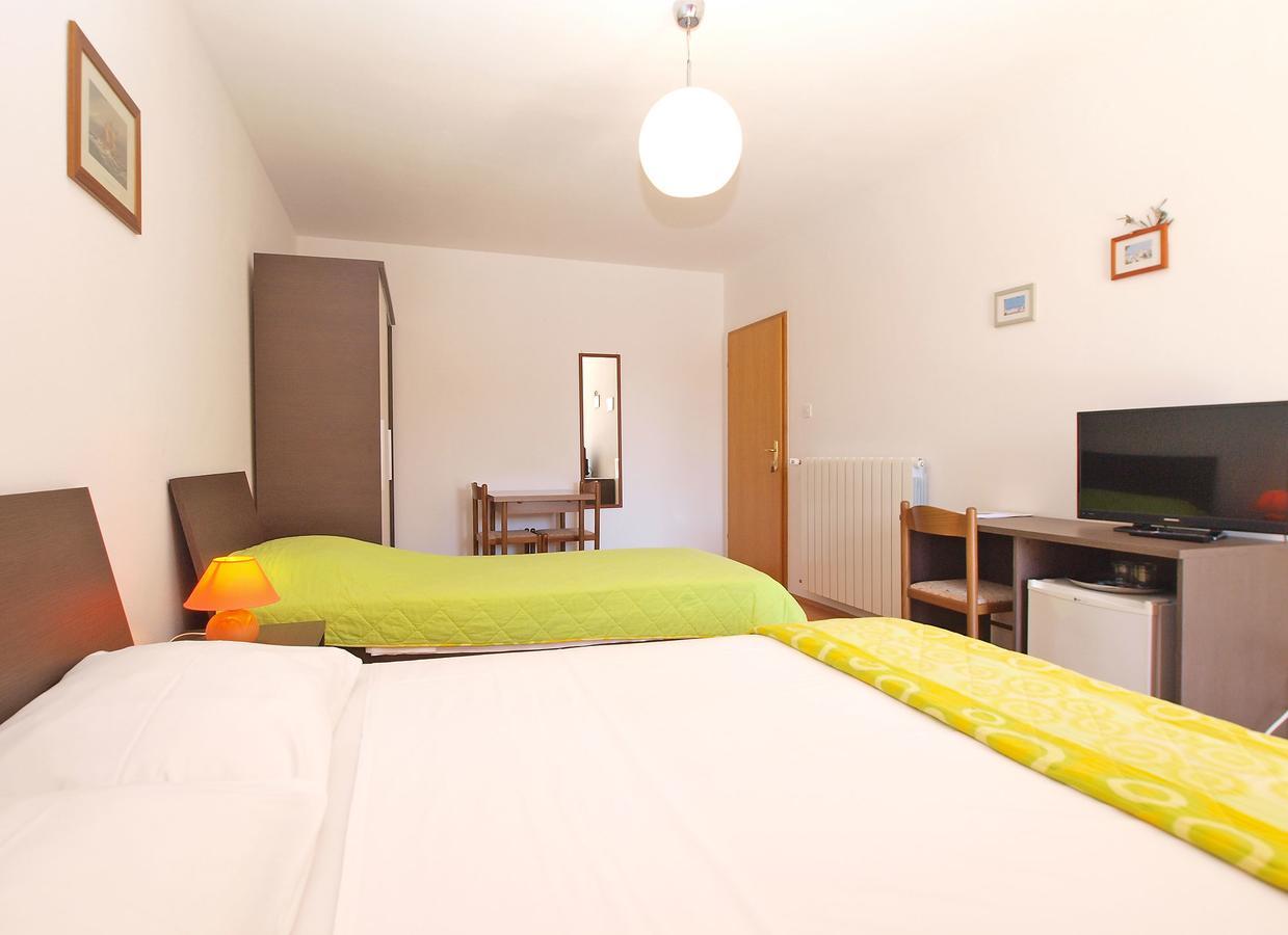 Rooms Ivica 1452 Fazana Luaran gambar