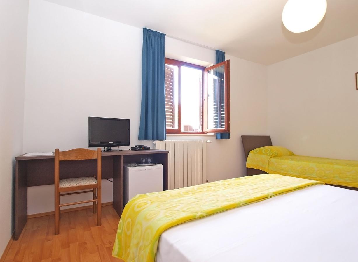 Rooms Ivica 1452 Fazana Luaran gambar